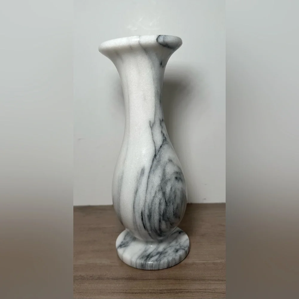 Carved Alabaster Bud Vase‎ 8 Inches Gray & White Decor.